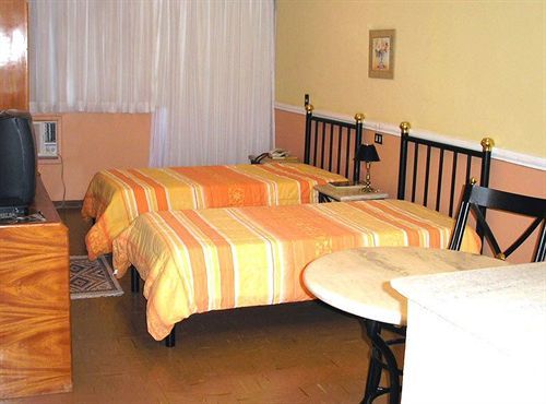St. Winifreds Hotel Моркамб Екстериор снимка