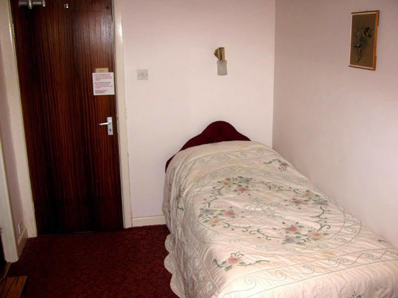 St. Winifreds Hotel Моркамб Екстериор снимка